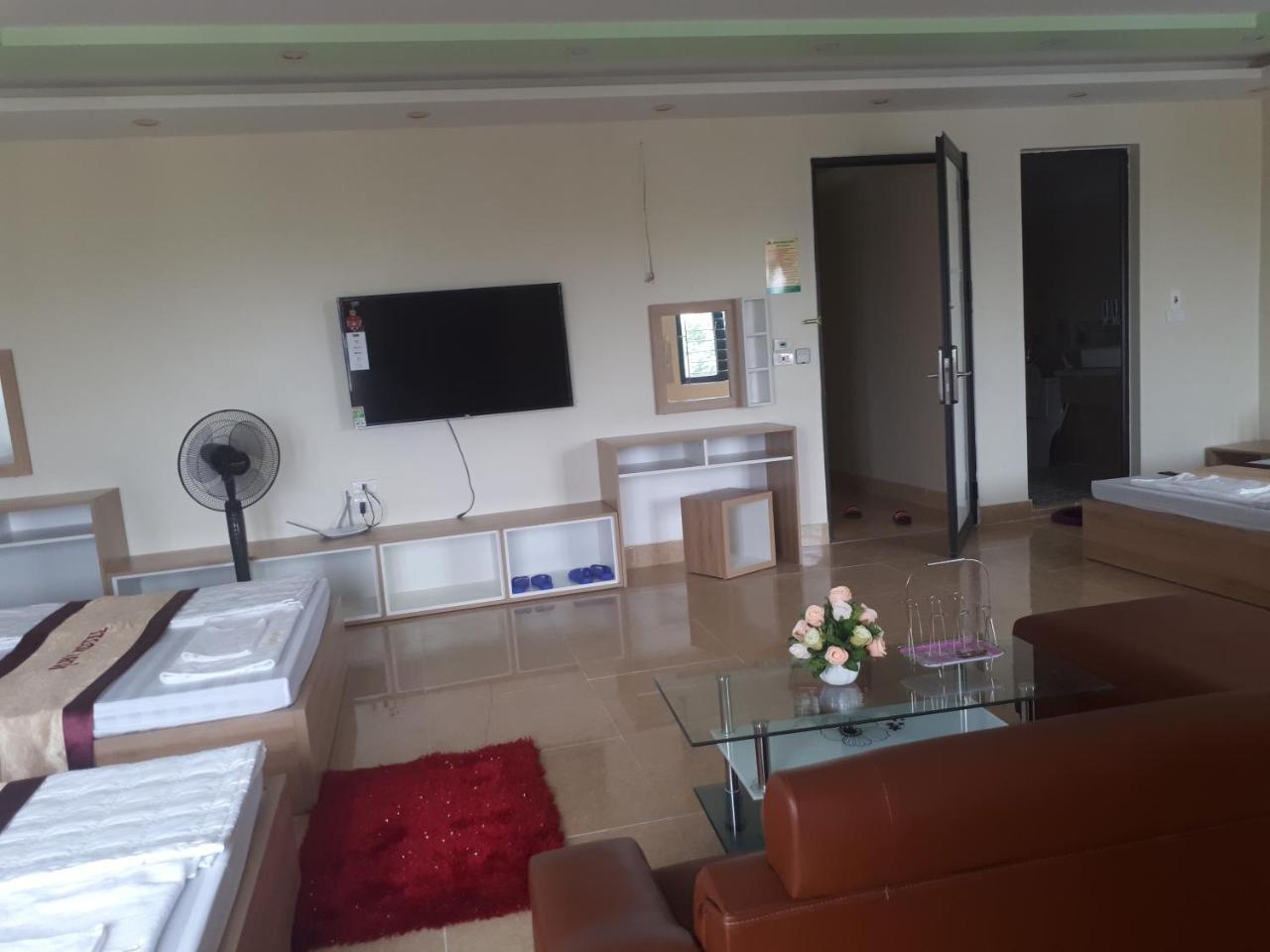 Ruby Hotel Vinh Yen Екстериор снимка