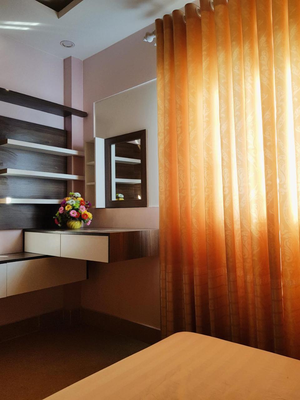 Ruby Hotel Vinh Yen Екстериор снимка